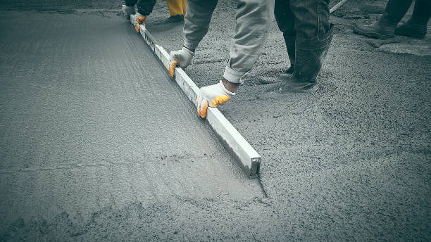 Best Concrete Driveway Installation  in Old Orchard, PA